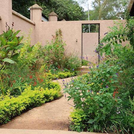 Bed and Breakfast The Victorian Manor Victoria Falls Exteriér fotografie
